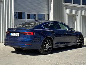 Audi A5 2.0 140kW (4 foto / 10)