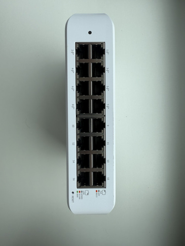 UBIQUITI UniFi Switch Lite 16 Gigabit
