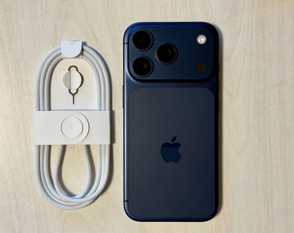 iPhone 17 Pro 256GB Blue