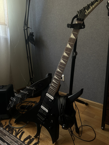 JACKSON WARRIOR EL. KITARR, VOX VX15-GT