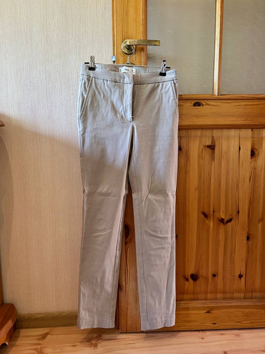 Naiste beežid püksid MANGO, suurus 34, suurepärases seisukorras.