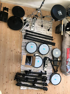 Elektroonilised trummid Millenium MPS-750X (3 foto / 3)