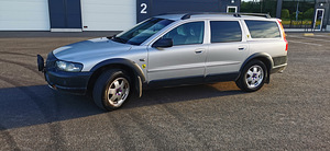 Volvo XC70 (4 фото из 11)