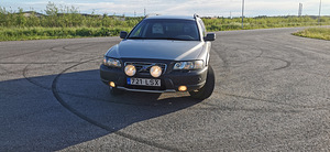 Volvo XC70 (9 фото из 11)