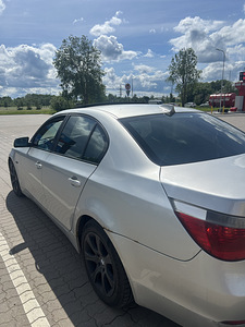 BMW E60 2005 525d (6 foto / 13)