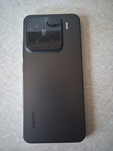 Xiaomi 15 (2 foto / 5)