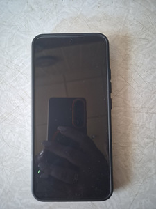 Xiaomi 15 (3 foto / 5)