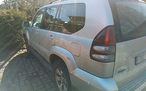 Toyota LC 2004. (3 foto / 3)