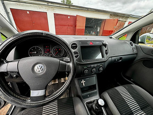 Volkswagen Golf ( 77kW). MÜÜDUD (6 foto / 11)