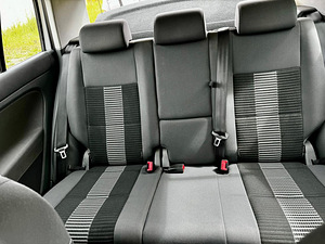 Volkswagen Golf ( 77kW). MÜÜDUD (8 foto / 11)