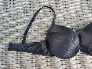 UUS Primark rinnahoidja, suurus: 75A (UK- 34A) (3 foto / 7)