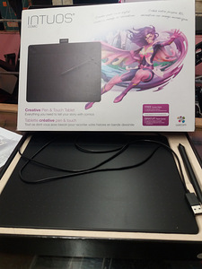 Graafikatahvel INTUOS (1 foto / 2)