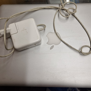 MacBook Air (1 фото из 2)