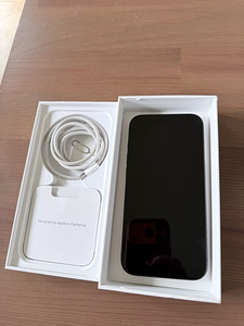 iPhone 15 Pro 128GB (2 foto / 7)