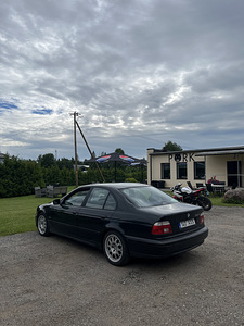 BMW E39 520i 2002 (5 фото из 11)