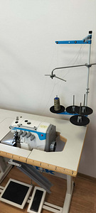 Overlok Jack E4 (4-niidiline) (4 foto / 6)