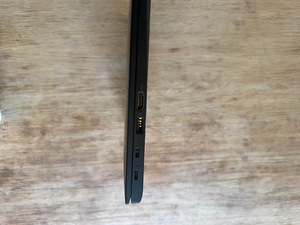 Lenovo ThinkPad X1 Carbon Gen 9 (5 фото из 5)