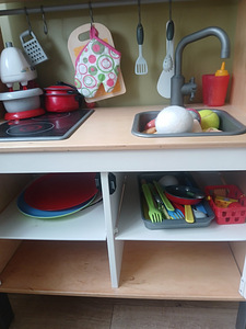 IKEA DUKTIG puidust laste mänguköök koos tarvikutega (5 foto / 5)