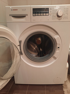 Продаётся подержанная стиральная машина (2 фото из 3)
