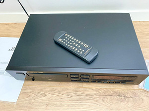 Luxman D-357 hi-fi CD-плеер (4 фото из 8)