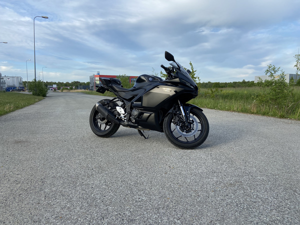 2025 Yamaha R3