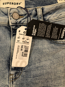 Uued teksad Superdry (3 foto / 4)