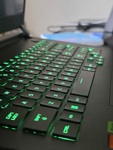 Asus Rog Strig G17 g713PI-LL032W (7 foto / 7)