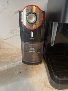 DeLonghi Stilosa (EC 230.BK)+ Melitta Molino (2 foto / 2)