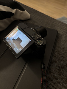 Sony DSC-HX90V (7 фото из 10)