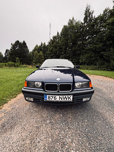 BMW 318i 1992 E36 (2 foto / 15)