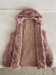 Ilus Vest , M/L , Uus (4 foto / 4)