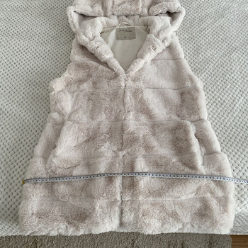 Ilus Vest , 40 ,Uus