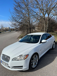 Jaguar XF 3.0D 155kw (5 foto / 15)
