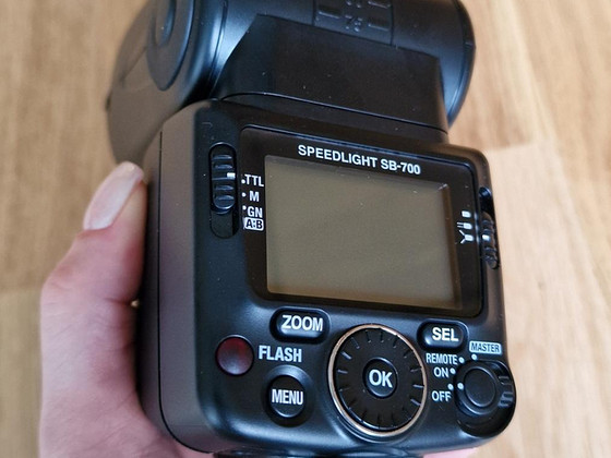 Nikon SB-700 Speedlight Flash