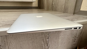Apple MacBook Air 13" i7 2015 (7 foto / 10)