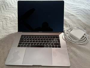 Apple MacBook Pro 15", 2019, i7, 16GB, RUS/ENG (5 foto / 9)