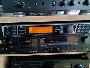 BEHRINGER ULTRACURVE PRO DEQ 2496 equalizer, analyzer. (3 foto / 10)
