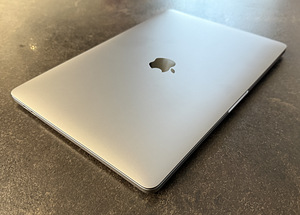 Apple Macbook Pro 2020 M1 SpaceGray 8gb/256gb (3 foto / 7)