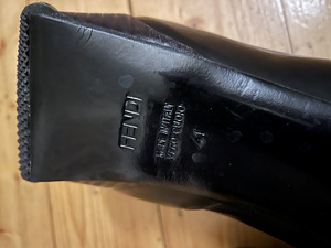 FENDI kingad, originaal (3 foto / 7)