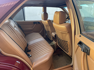 Mercedes Benz 300D W124 (5 foto / 15)