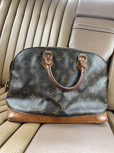 Сумочка Louis Vuitton, оригинал. (3 фото из 10)