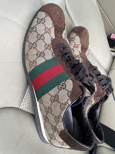 Кроссовки Gucci, оригинал (2 фото из 5)