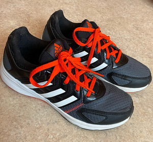 Adidas tossud botased 38 (1 foto / 3)