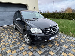 Mercedes Benz ML350 (8 foto / 12)