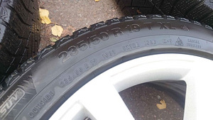 Mercedes R19 veljed koos rehvidega (2 foto / 3)