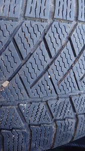 Continental MS 235/50 R19 (4 foto / 5)