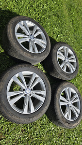 Mercedes R19 (4 foto / 5)