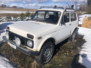 Лада нива (2 фото из 5)