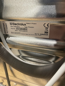 Pesumasin Electrolux (3 foto / 3)