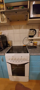 Продам кухонную мебель. (5 фото из 6)